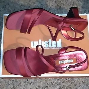 NWOT Kenneth Cole Unlisted